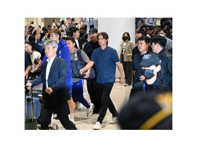 박항서 홍명보 감독에 회초리 들었다